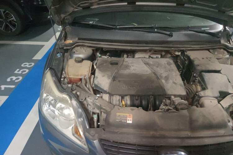 Used Ford Focus 2012 Sedan Classic 1.8L Automatic Base Model Engine Bay Right