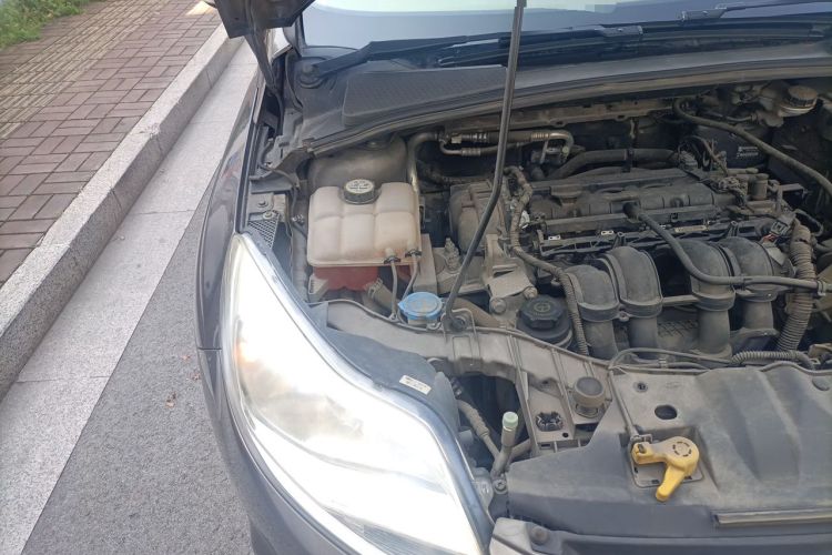 Used Ford Focus 2012 Sedan 1.6L Automatic Fashion Edition Engine Bay Right
