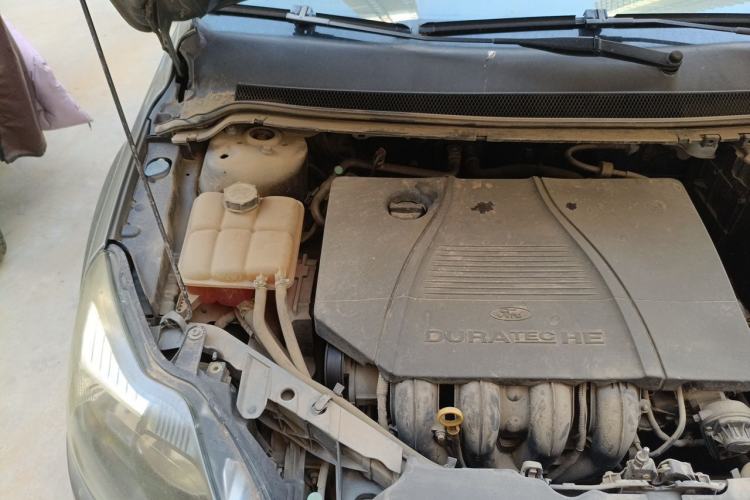 Used Ford Focus 2012 Hatchback Classic 1.8L Manual Base Model Engine Bay Right