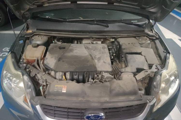 Used Ford Focus 2012 Sedan Classic 1.8L Automatic Base Model Engine Bay
