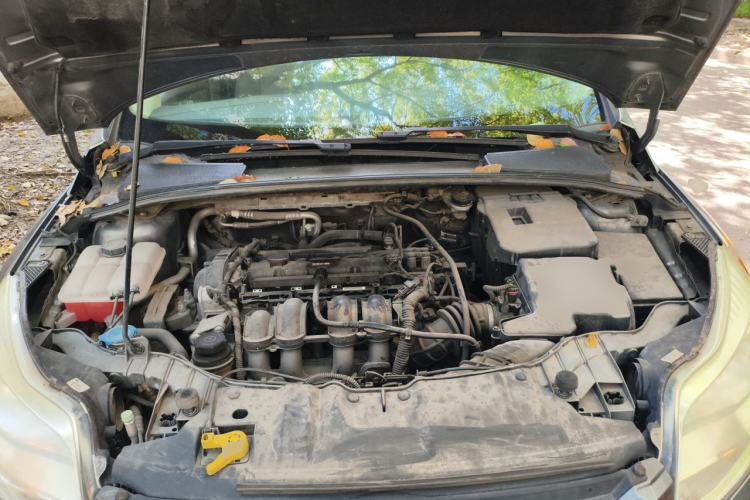 Used Ford Focus 2012 Sedan 1.6L Automatic Comfort Model Engine Bay