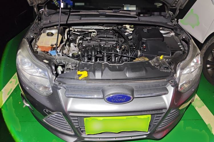 Used Ford Focus 2012 Sedan 1.6L Automatic Fashion Edition Engine Bay