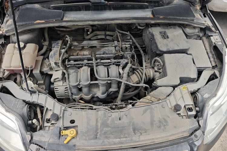 Used Ford Focus 2012 Sedan 1.6L Manual Comfort Model Engine Bay