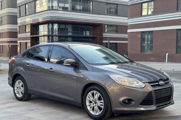 Used Ford Focus 2012 Sedan 1.6L Automatic Comfort Model Exterior 2