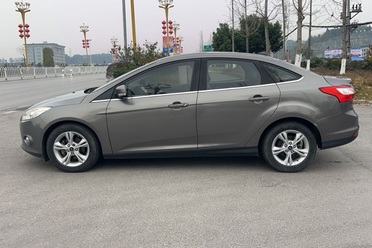 Used Ford Focus 2012 Sedan 1.6L Automatic Fashion Edition Exterior 3