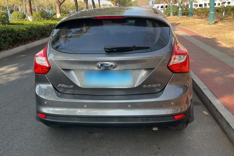 Used Ford Focus 2012 Hatchback 1.6L Automatic Comfort Model Exterior 5