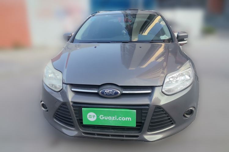 Used Ford Focus 2012 Sedan 1.6L Manual Fashion Edition Front
