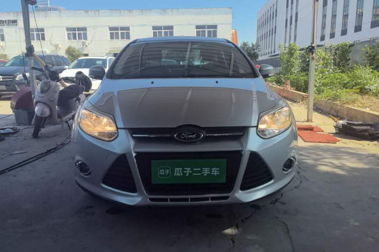 Used Ford Focus 2012 Sedan 1.6L Automatic Fashion Edition Front