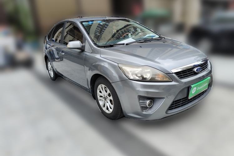 Used Ford Focus 2012 Hatchback Classic 1.8L Manual Base Model Front Right 45 Deg