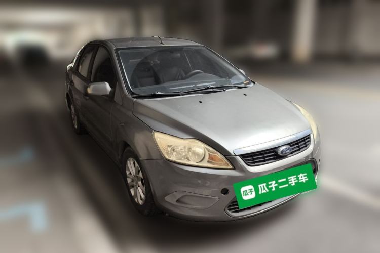 Used Ford Focus 2012 Sedan Classic 1.8L Automatic Base Model Front Right 45 Deg