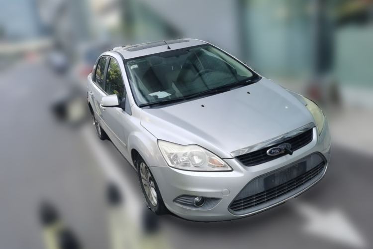 Used Ford Focus 2012 Sedan Classic 1.8L Automatic Fashion Edition Front Right 45 Deg
