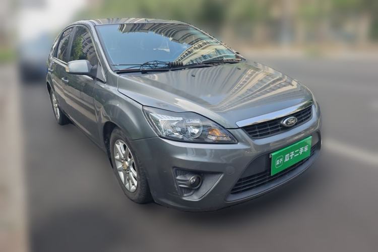 Used Ford Focus 2012 Hatchback Classic 1.8L Manual Base Model Front Right 45 Deg