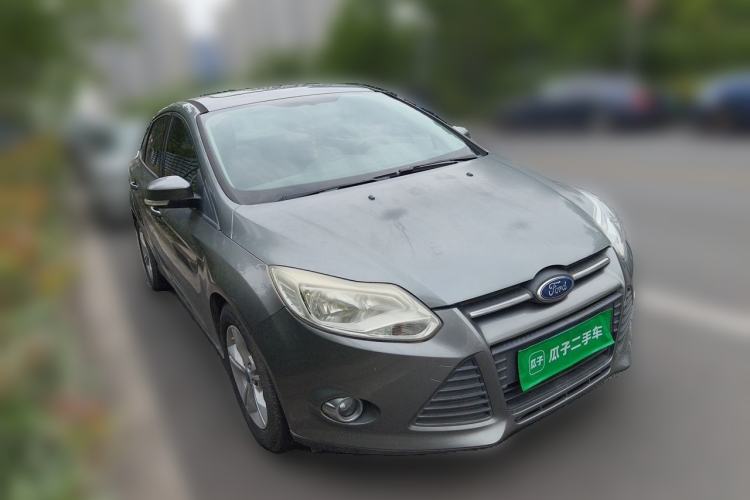 Used Ford Focus 2012 Sedan 1.6L Automatic Fashion Edition Front Right 45 Deg