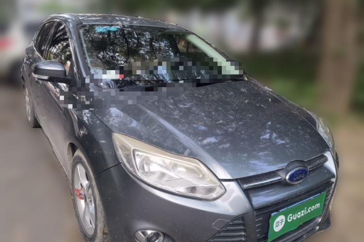 Used Ford Focus 2012 Hatchback 1.6L Automatic Fashion Edition Front Right 45 Deg