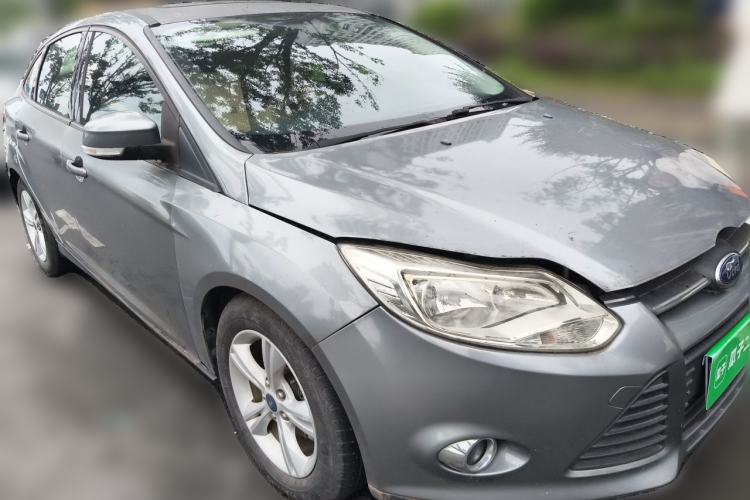 Used Ford Focus 2012 Sedan 1.6L Automatic Fashion Edition Front Right 45 Deg