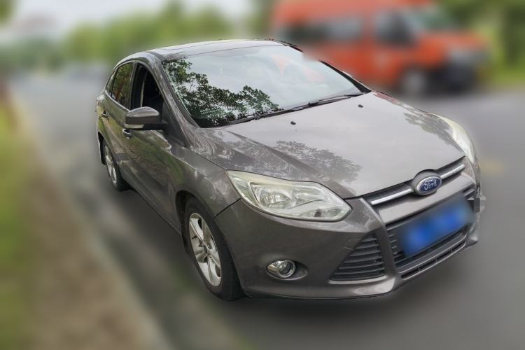 Used Ford Focus 2012 Sedan 1.6L Automatic Fashion Edition Front Right 45 Deg