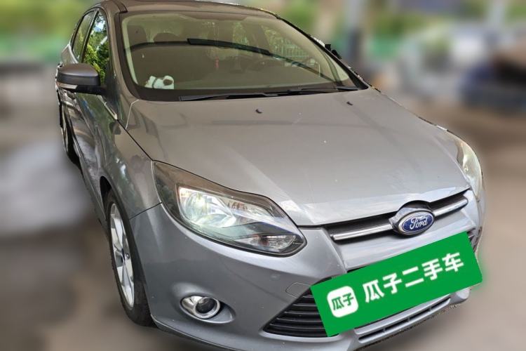 Used Ford Focus 2012 Hatchback 2.0L Automatic Luxury Sport Model Front Right 45 Deg