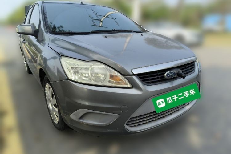 Used Ford Focus 2012 Sedan Classic 1.8L Manual Base Model Front Right 45 Deg