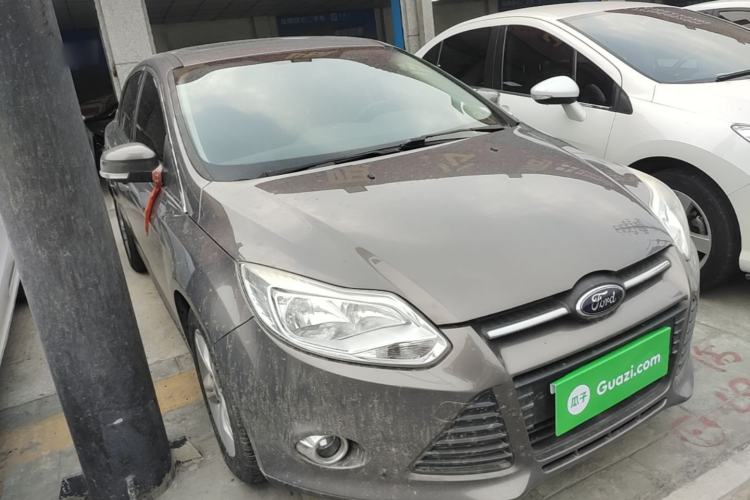 Used Ford Focus 2012 Sedan 1.6L Automatic Fashion Edition Front Right 45 Deg