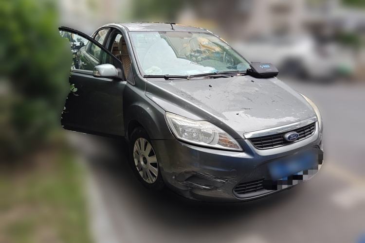 Used Ford Focus 2012 Sedan Classic 1.8L Manual Base Model Front Right 45 Deg