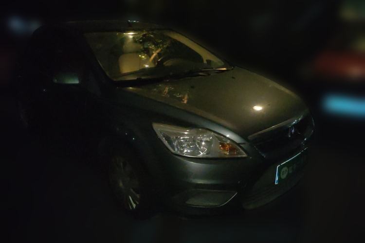 Used Ford Focus 2012 Sedan Classic 1.8L Manual Base Model Front Right 45 Deg