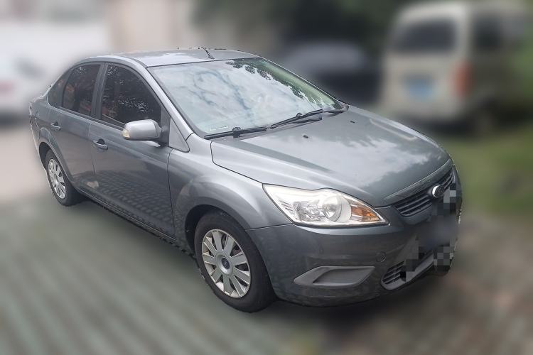 Used Ford Focus 2012 Sedan Classic 1.8L Automatic Base Model Front Right 45 Deg