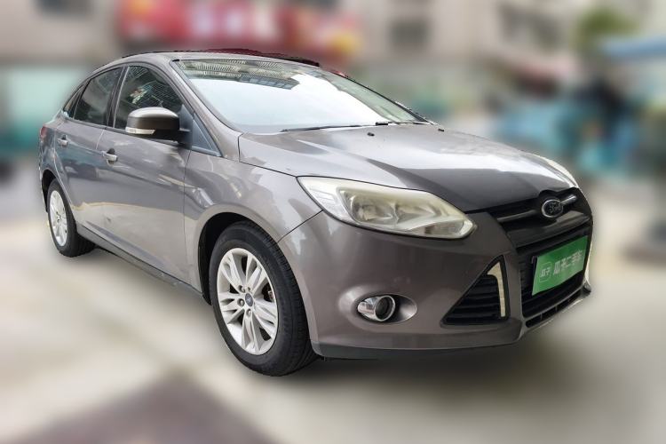 Used Ford Focus 2012 Sedan 1.6L Automatic Comfort Model Front Right 45 Deg