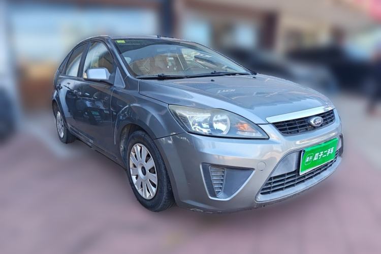 Used Ford Focus 2012 Hatchback Classic 1.8L Manual Base Model Front Right 45 Deg