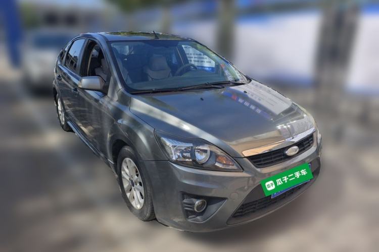 Used Ford Focus 2012 Hatchback Classic 1.8L Automatic Fashion Edition Front Right 45 Deg