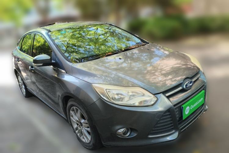 Used Ford Focus 2012 Sedan 1.6L Automatic Comfort Model Front Right 45 Deg