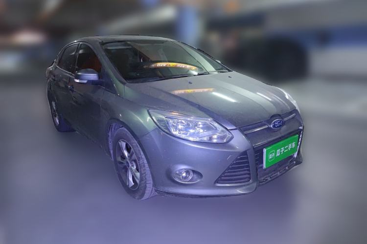 Used Ford Focus 2012 Sedan 1.6L Automatic Fashion Edition Front Right 45 Deg