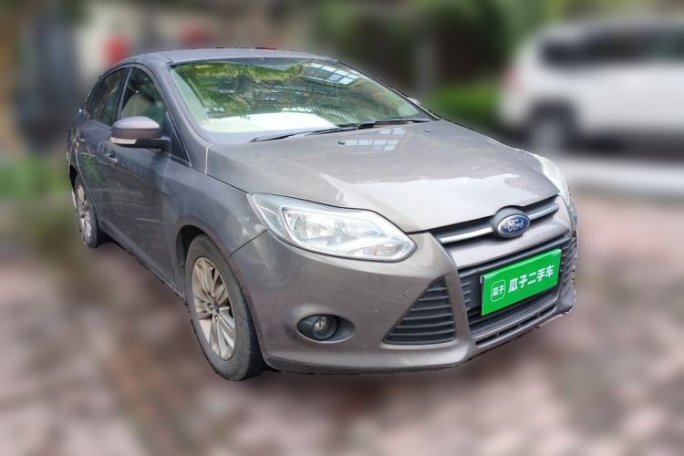 Used Ford Focus 2012 Sedan 1.6L Automatic Comfort Model Front Right 45 Deg