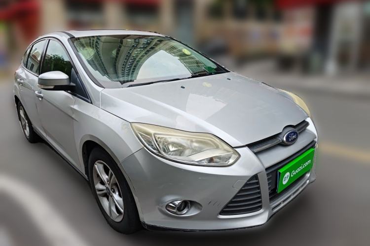 Used Ford Focus 2012 Hatchback 1.6L Automatic Fashion Edition Front Right 45 Deg