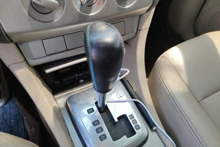 Used Ford Focus 2012 Hatchback Classic 1.8L Automatic Fashion Edition Gear Lever