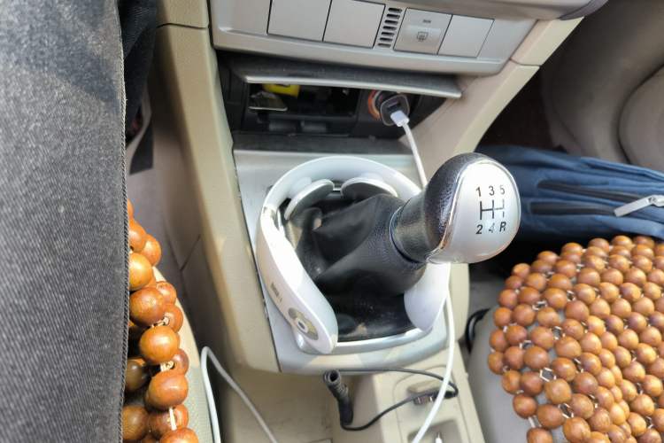 Used Ford Focus 2012 Sedan Classic 1.8L Manual Base Model Gear Lever