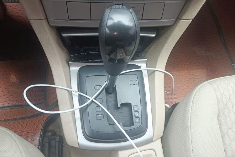Used Ford Focus 2012 Sedan Classic 1.8L Automatic Base Model Gear Lever