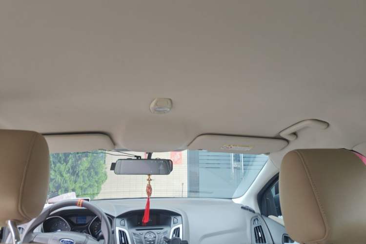 Used Ford Focus 2012 Sedan 1.6L Automatic Comfort Model Headliner