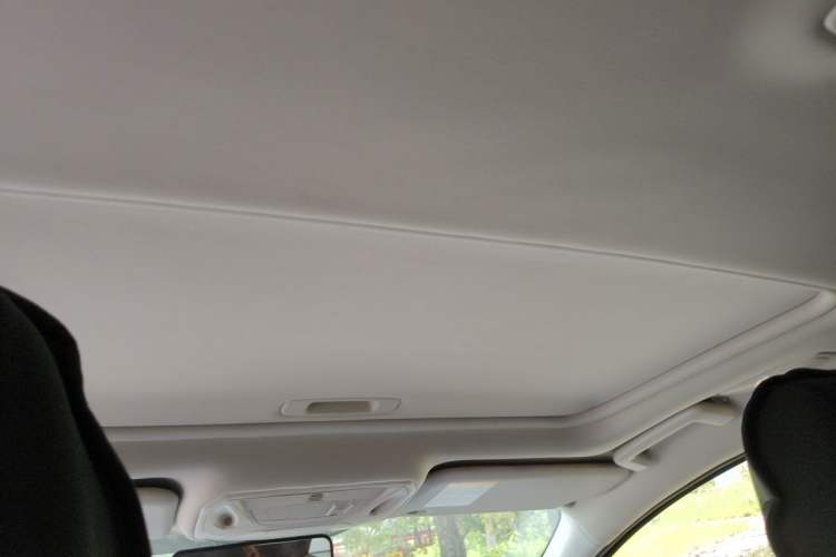 Used Ford Focus 2012 Sedan 1.6L Automatic Fashion Edition Headliner