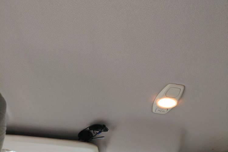 Used Ford Focus 2012 Sedan 1.6L Automatic Comfort Model Headliner