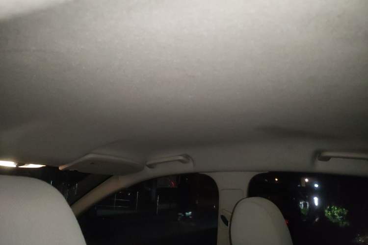 Used Ford Focus 2012 Sedan Classic 1.8L Manual Base Model Headliner