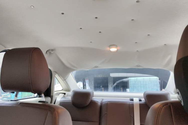 Used Ford Focus 2012 Sedan 1.6L Automatic Comfort Model Headliner