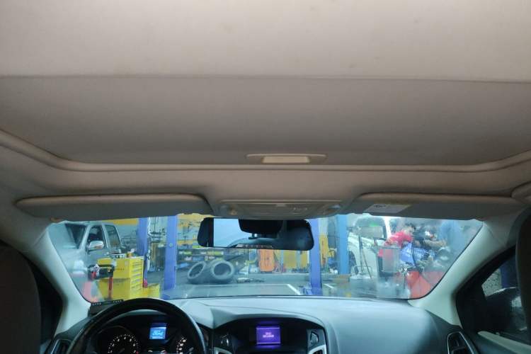 Used Ford Focus 2012 Sedan 1.6L Automatic Fashion Edition Headliner