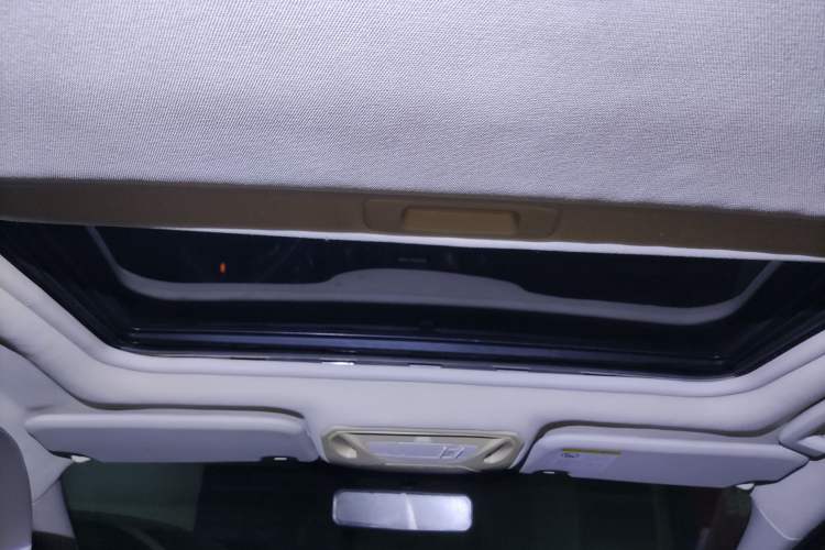 Used Ford Focus 2012 Sedan 1.6L Automatic Fashion Edition Headliner