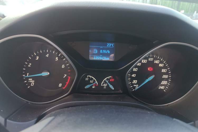 Used Ford Focus 2012 Sedan 1.6L Manual Fashion Edition Instrument Cluster