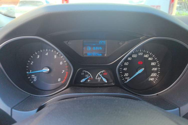Used Ford Focus 2012 Sedan 1.6L Manual Fashion Edition Instrument Cluster