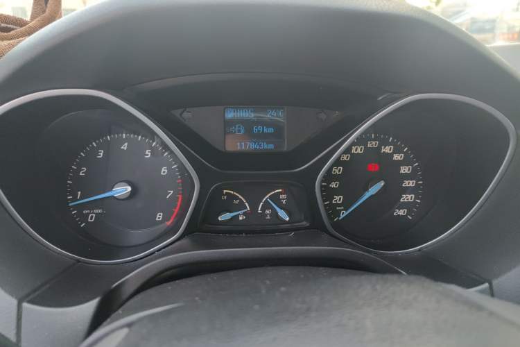 Used Ford Focus 2012 Sedan 1.6L Automatic Fashion Edition Instrument Cluster