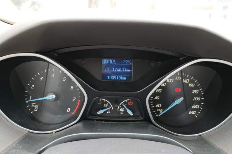 Used Ford Focus 2012 Sedan 1.6L Automatic Comfort Model Instrument Cluster