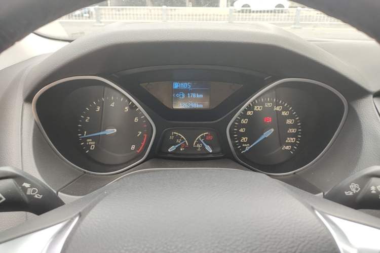 Used Ford Focus 2012 Sedan 1.6L Automatic Fashion Edition Instrument Cluster