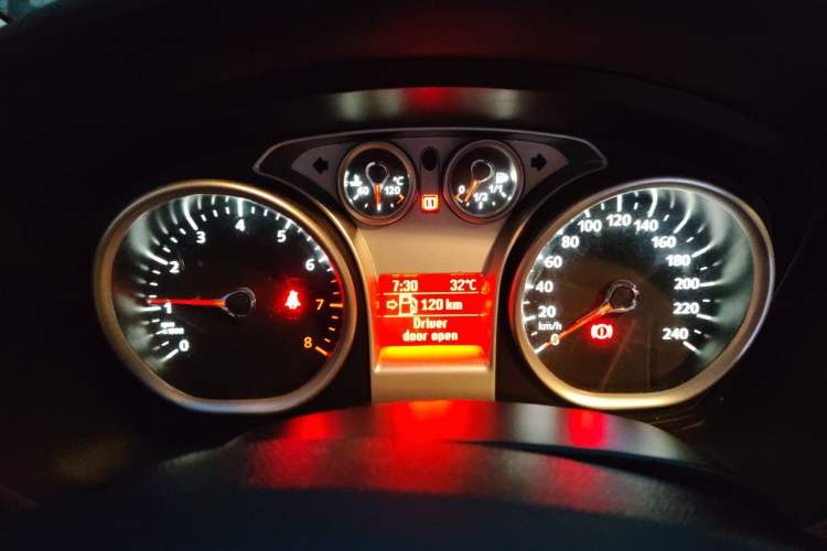 Used Ford Focus 2012 Hatchback Classic 1.8L Manual Base Model Instrument Cluster