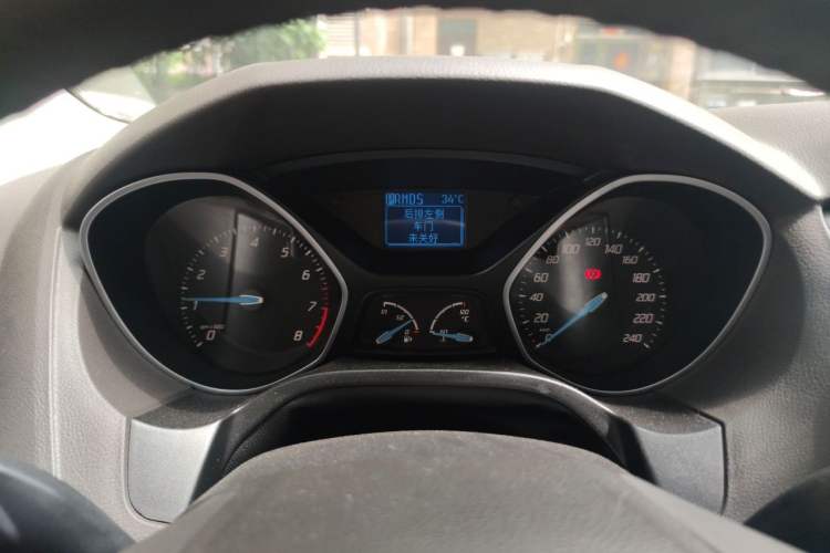 Used Ford Focus 2012 Sedan 1.6L Automatic Fashion Edition Instrument Cluster